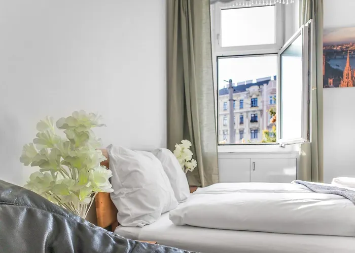 Comfortable 1br Near Danube With Garden Long Βιέννη