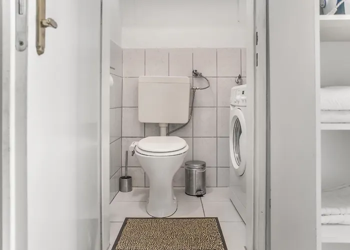 Διαμέρισμα Comfortable 1br Near Danube With Garden Long Βιέννη